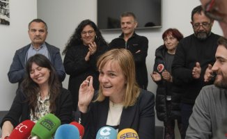 The candidate of Podemos Asturias locks herself in the party headquarters so that her list is respected