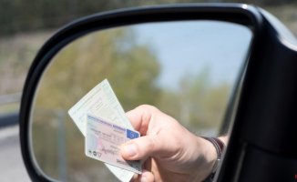 Cases in which the DGT will not charge you the driver's license renewal fees