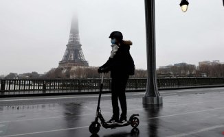 89% of Parisians vote against rental scooters