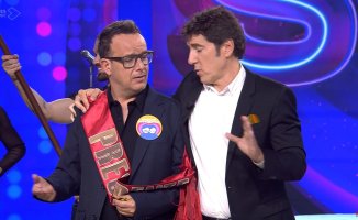 "Tongo, Tongo!": Àngel Llàcer, caught red-handed in the elections for 'Your face sounds to me'