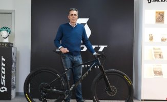 Miguel Induráin changes to Scott after 32 years with the same brand