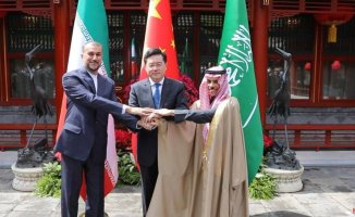 The foreign ministers of Iran and Saudi Arabia seal their reconciliation in Beijing