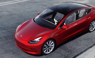 Tesla lowers the price of its cars: the Model 3, cheaper than ever