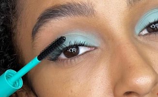 The revolutionary product that touches up your mascara without weighing it down