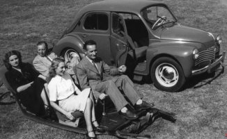 The history of the Renault 4CV, the car that popularized the automotive industry in Spain
