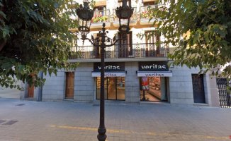 They denounce the dismissal of a Veritas worker for addressing customers in Catalan