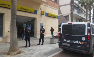 One vote, one hundred euros: the Police investigate a plot with political scope for electoral fraud in Melilla