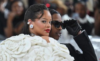 Rihanna wears the best-selling lipstick that flatters all skin tones at the Met Gala
