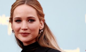 Fear of transparency? Jennifer Lawrence shows how to wear them without teaching what you don't want