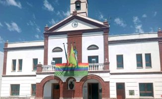Vox wants to eliminate the LGTBI Flags in the Granada town halls of La Zubia and Cenes
