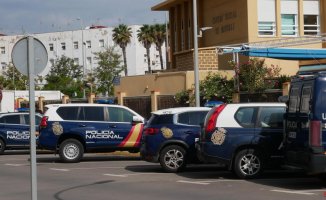 The manager of a residence in Seville and a caregiver have been arrested for defrauding an elderly man of 200,000 euros