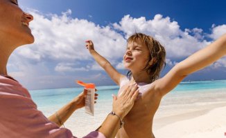 The 8 best sunscreens for children that will take care of their skin even if they do not come out of the water