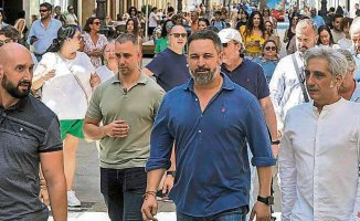 Abascal holds his breath with fear for the PP's useful vote strategy