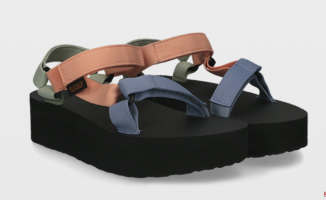 Get some Teva sandals at an incredible price. Take advantage of the offers on Amazon!