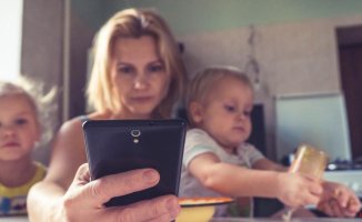 The new and widespread distracted parenting: these are its dangers
