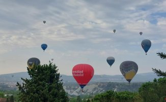 Balloon show in the sky of Igualada