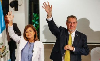 The progressive Bernardo Arévalo de León sweeps the presidential elections in Guatemala