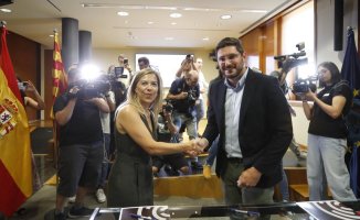 The PP-Vox pact includes dealing with "exclusionary Catalan nationalism"