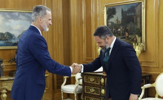 Abascal does not carry out his threat to the PP and announces to the King that he will support Feijóo with conditions