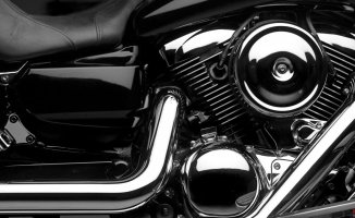 How to clean the chrome on your motorcycle to leave them shiny