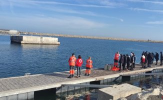 Two other boats arrive with 14 and 16 people on board to the coast of Alicante