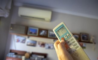 Step by step air conditioning maintenance