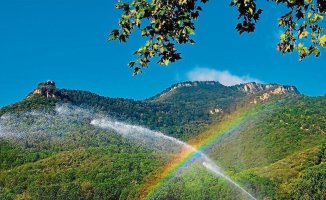 The rainbow of the green fields of Vall d'en Bas