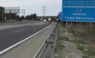 One deceased when two trucks collide on the A-2 in Alcarràs