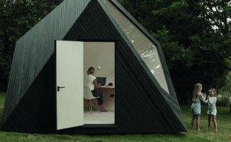 Hanging from the ceiling, hidden or planted in the garden: these are the new home offices