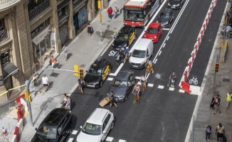 The second phase of the reform of Via Laietana starts with traffic jams