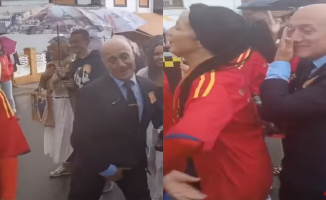 Commotion over the costume in an Asturian town of Rubiales and the women's team