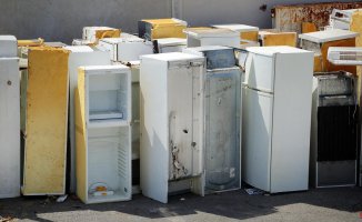 Catalonia could build three 'Eiffel Towers' of broken refrigerators a year