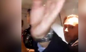 Puente suffers an altercation with an AVE passenger, who reproaches Puigdemont for an amnesty