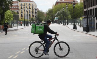 'Riders' and taxi drivers denounce Uber Eats for "possible criminal organization"