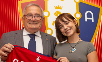 Clara Galle's correct response to criticism for not wearing a bra at the Osasuna stadium