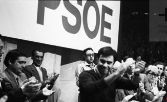 Felipe González again general secretary of the PSOE