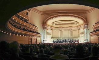 Catalans do things in New York: ovations at the debut of the Franz Schubert Filharmonia