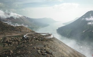 The spectacular viewing ring overlooking a fjord in Iceland