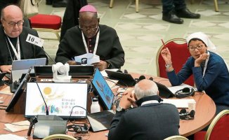 Synod postpones debate on deaconesses and gay blessings