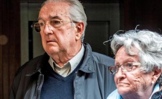 The trial that convicted an elderly man of killing one of the attackers at his house will be repeated