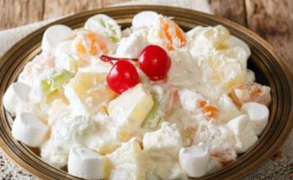 Jello and mayonnaise salads: vintage recipes from the USA that speak to today
