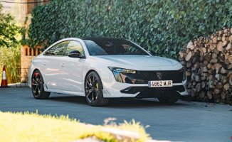 The Peugeot 508 launches a 180 HP plug-in hybrid version