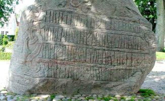 The power of a Viking queen from Denmark was engraved on four rune stones