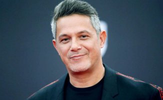 The Treasury will notify Alejandro Sanz at the next Latin Grammys in Seville that he has to pay his debt