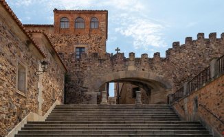 From Roman remains to baroque palaces: Cáceres, the historic center that has it all