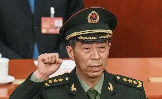 Xi Jinping signs dismissal of missing defense minister