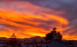 The sky of Olot is filled with magic