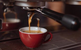 Should we stop drinking coffee in restaurants?