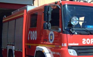 30 people evacuated due to a fire in a settlement of barracks in Montcada and Reixac