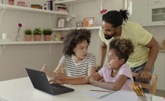Blended learning: Parent participation in educational transformation